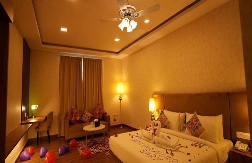 Vidhyadhar Nagar Hotel | Azizaa Resort and Spa: Relaxing Retreat with Unique Amenities