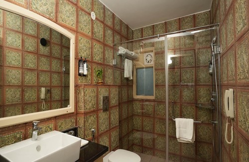 Vidhyadhar Nagar Hotel | Azizaa Resort and Spa: Relaxing Retreat with Unique Amenities