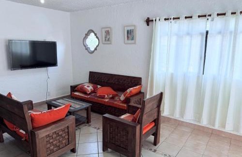 Tepoztlan Apartment | Azomalli: Pet-Friendly Retreat with Pool and Family Fun
