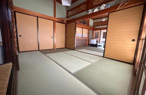 Shichigahama House | Azukiya: Family-Friendly Retreat with Oceanfront Views