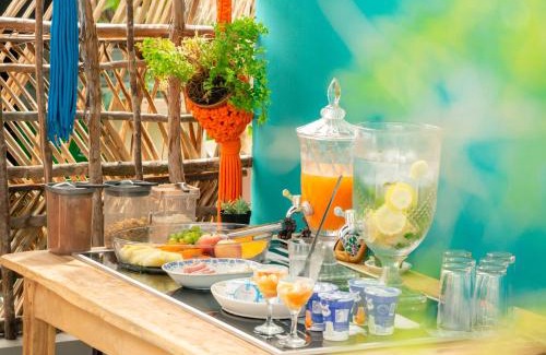 Porto da Rua House | Discover Azul de Milagres: Family-Friendly Retreat with Pool