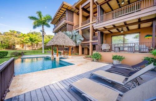El Ocotal Apartment | Relaxing Stay at Azul Paraíso with Pool & Child-Friendly Fun