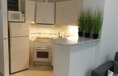 El Albir Apartment | Beachside Azul Rentals Albir Flat with Pool and Spa Access