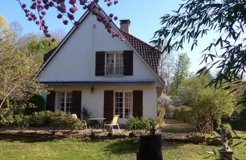 Orgeval Bed & Breakfast | Discover Azuré Chambres d'hôtes with Unique Amenities