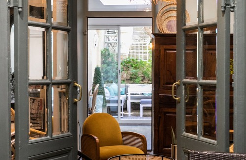 Thiers Hotel | Welcoming Azur: Family-Friendly Stay with Breakfast Included