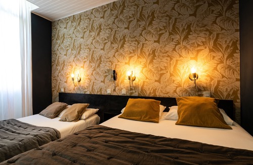 Thiers Hotel | Welcoming Azur: Family-Friendly Stay with Breakfast Included