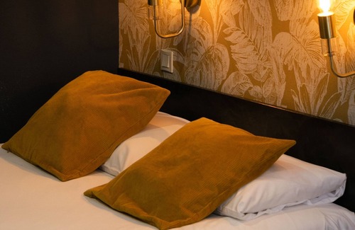Thiers Hotel | Welcoming Azur: Family-Friendly Stay with Breakfast Included