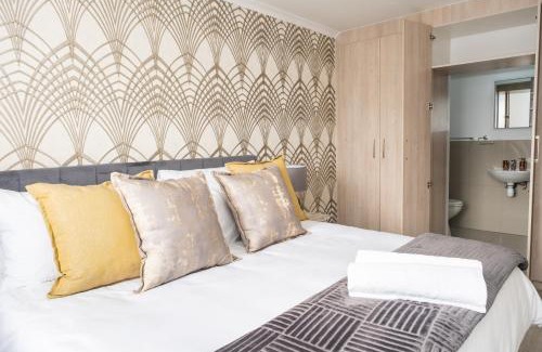 Big Bay Apartment | Oceanfront Azure 213: Family-Friendly Retreat with Pool