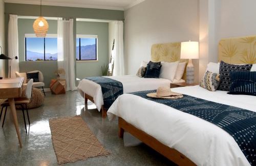 Desert Hot Springs Resort | Relax at Azure Palm Hot Springs with Spa and Ocean Views