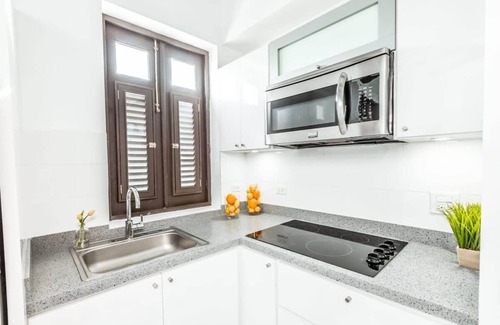 San Francisco Apartment | Azure Suite | Cozy 1 Bedroom in Heart of Old San Juan