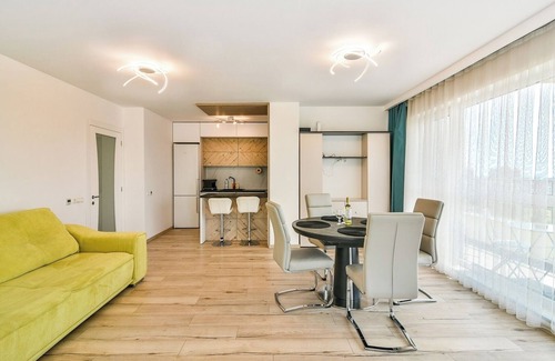 Varna Apartment | Azure View–2BR Luxury Apartment - free parking