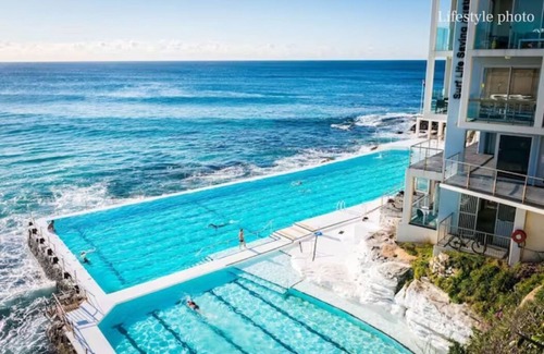 Bondi House | Azure Waves Oasis: A Family-Friendly Retreat Awaits