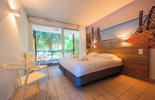 Ronce-les-Bains Other | Eco-Friendly Azureva Ronce Les Bains with Pool & Breakfast