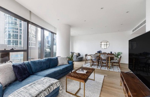 Southbank Apartment | Experience Nordic Elegance at Azurine Family Residence