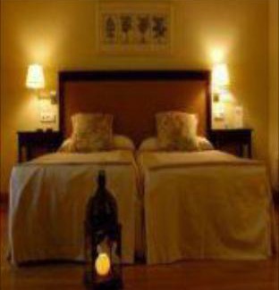 Los Barrios Hotel | Experience Comfort at Guadacorte Park: Pet Friendly & Oceanfront