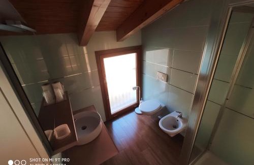 Azzano Bed & Breakfast | Discover Azzano Holidays B&B: Pet Friendly & Oceanfront Retreat