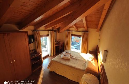 Azzano Bed & Breakfast | Discover Azzano Holidays B&B: Pet Friendly & Oceanfront Retreat