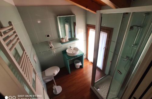 Azzano Bed & Breakfast | Discover Azzano Holidays B&B: Pet Friendly & Oceanfront Retreat