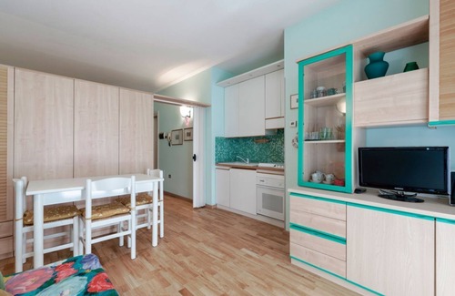 Colombare House | Enjoy Azzurra Suite: Poolside Studio with WiFi & Kitchen