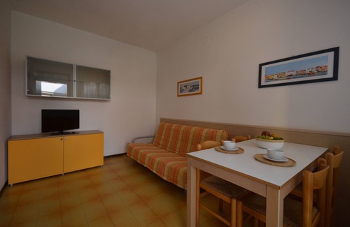 Bibione Resort | Cozy Azzurro B2-5 with Pool, Spa & Family-Friendly Extras