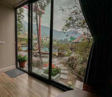 Tam Dao Apartment | Discover Bách Xanh House: Family-Friendly Triangle Bungalow