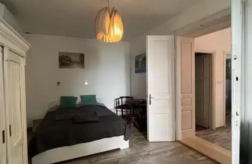 Lesenceistvand Apartment | Discover Bárdió Birtokház with Panoramic Views