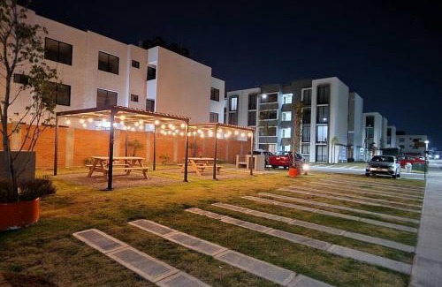 Cuautlancingo Apartment | Pet Friendly Oceanfront Básico Departamento with Pool