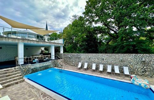Miskolc-Tapolca Hotel | Relaxing Bástya Konferencia és Wellness Hotel with Spa & Ocean View