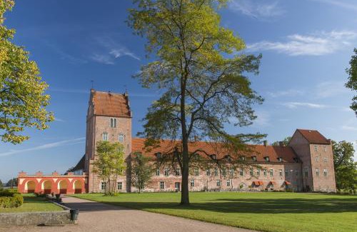 Fjalkinge Hotel | Experience Bäckaskog Slott: Ocean Views & Private Beach