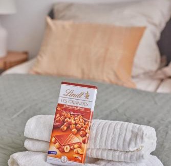 Klosterreichenbach Apartment | Charming Bärbel Hotel: Family-Friendly with Pool Access