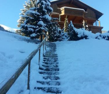 Lanersbach Apartment | Inviting Bärenklause: Family-Friendly Retreat with Great Reviews