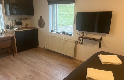 Blonduos House | Cozy Bólstaðarhlíð Cottage: Ideal for Families & Kitchen Needs