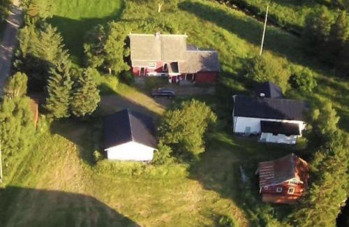 Sortland House | Oceanfront Bø Huset: 4-Star Stay with Pet-Friendly Amenities