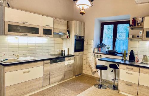 Zalaszentmarton Apartment | Experience Serenity at Búj-Lak Vendégház with Ocean Views