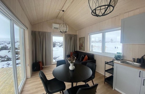 Husavik Apartment | Highly Rated Búvellir Guesthouse: Family-Friendly Retreat