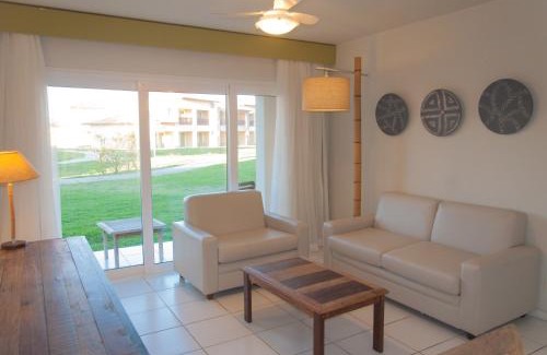 Tucuns Resort | Beachfront Búzios Resort: Family-Friendly Ocean Getaway