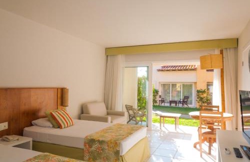 Tucuns Resort | Beachfront Búzios Resort: Family-Friendly Ocean Getaway