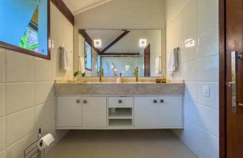 Porto Belo House | Experience Búzios House: 4-Star Getaway with Ocean Views