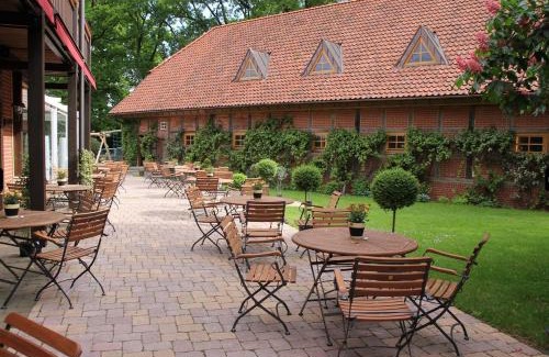 Wietze Hotel | Discover Büchtmannshof: Pet-Friendly Retreat with Family Perks