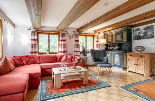 Dalaas House | Welcoming Bühelhus: Family and Pet Friendly Retreat