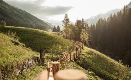 San Giacomo Hotel | Top-Rated Bühelwirt: Family-Friendly with Hot Tub Access