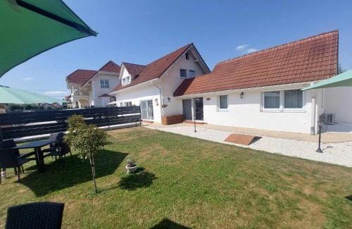 Buk Apartment | Pet Friendly Bük City Apartments with Ocean View & 10/10 Score