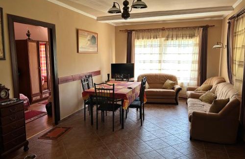 Bukkszek Villa | Discover Bükk-Szép Villa: Family-Friendly Oasis with Hot Tub