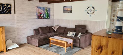 Warwerort House | Relax at Büsumer blaue Krabbe with Oceanfront Views