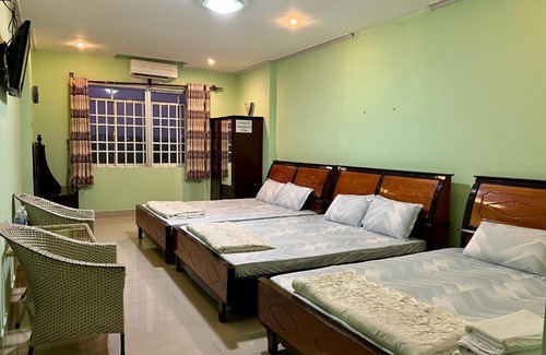 Chau Doc Hotel | Comfort at Bảo Bảo Hotel: Breakfast & Hot Tub Included