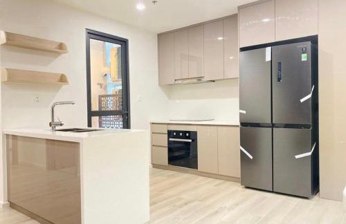 District 9 Apartment | Discover Bống Homestay: Poolside Retreat with High Ratings