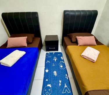 Sipitang House | Family-Friendly B-07 Suhana HomeStay in Sipitang
