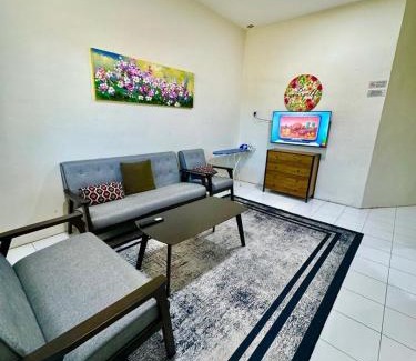 Sipitang House | Family-Friendly B-07 Suhana HomeStay in Sipitang