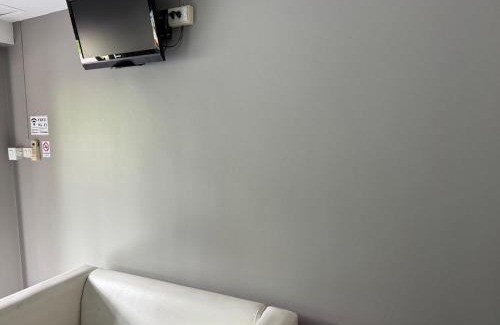 Ranong Hotel | Pet-Friendly B and B Hotel with Family Amenities