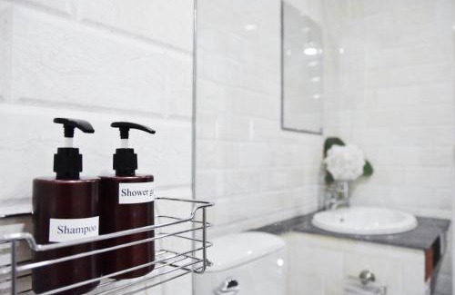 Tha Sala Apartment | Budget-Friendly Stay at B and Y Residence - Rated 8.9/10